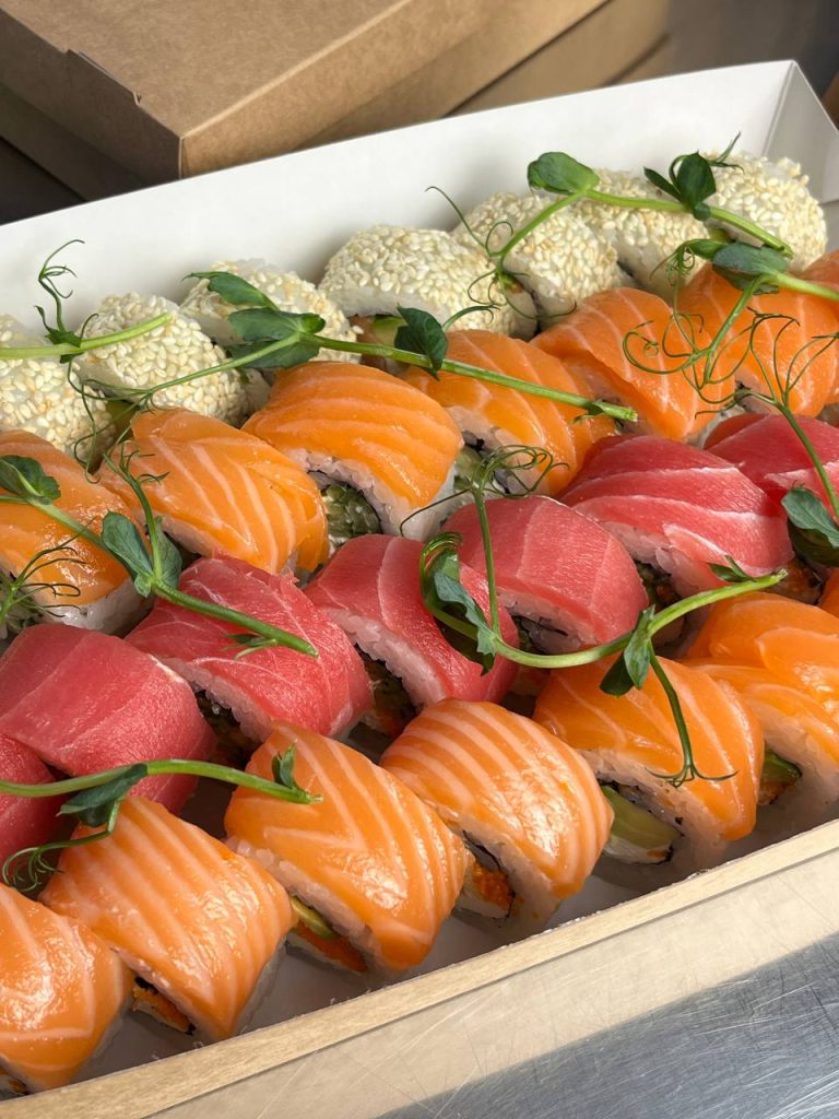 Як готуються суші